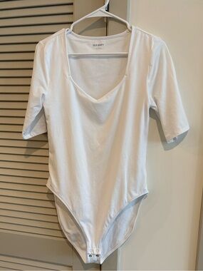 Old Navy Women’s White Bodysuit Top* Size Large